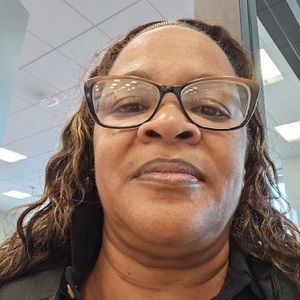 Meet your Posher, Laverne